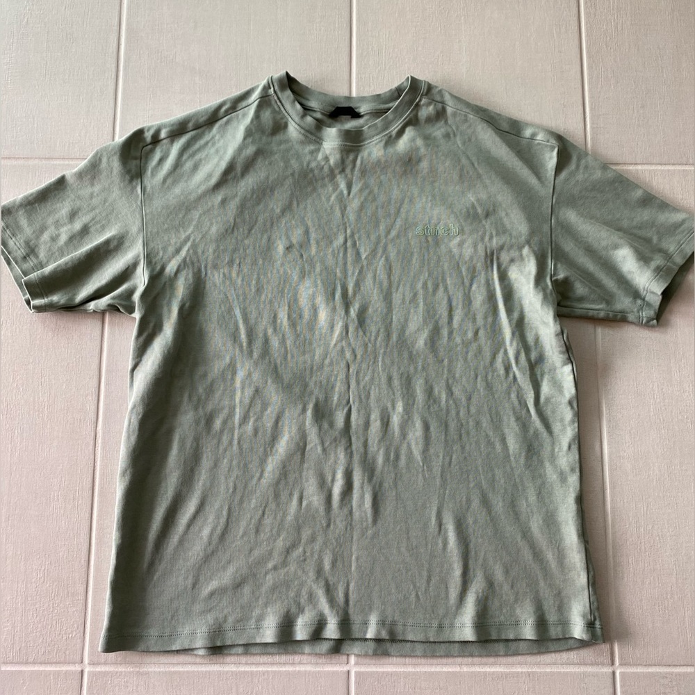 Men’s short sleeve tee size XL